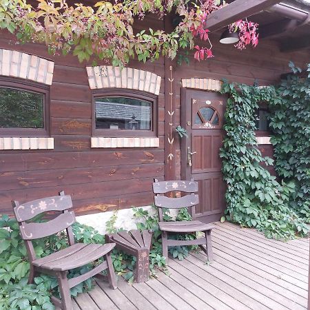 Tamarynowa Osada - Kraina Udanego Wypoczynku Villa Lowyn Exterior photo